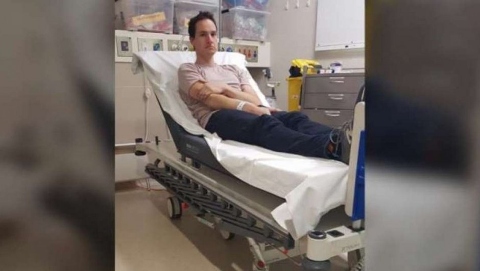 Daniel Reardon, es un astrofísico australiano que terminó en el hospital con la nariz tapada de imanes.